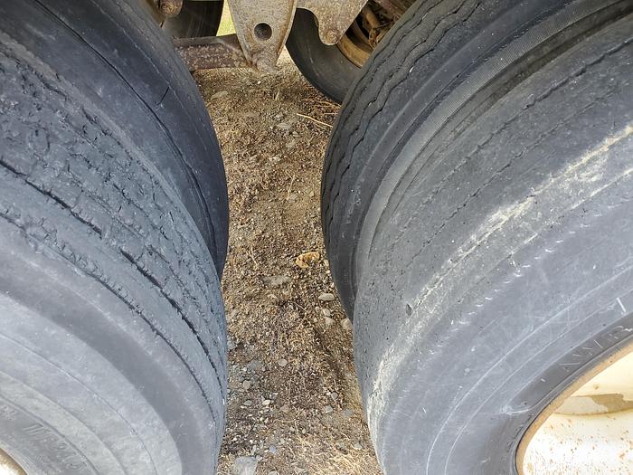 Used 23' Alloy Hopper Trailer