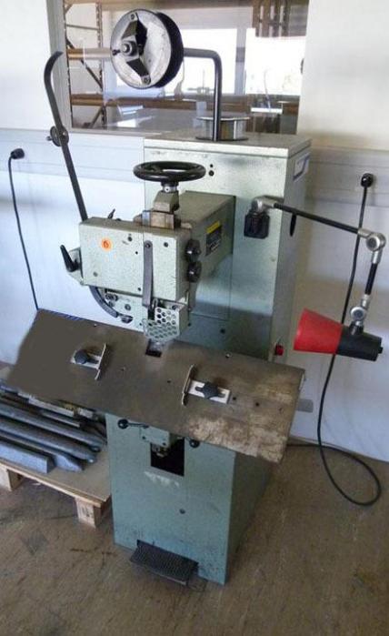 Used Müller Martini 271 wire stitching 1986