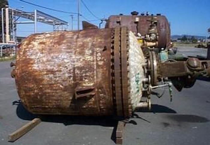 Used Reactor, 850 Gallon, 304L Stainless Steel, 60 PSI, Jacketed, Agitated, (2) #C636380