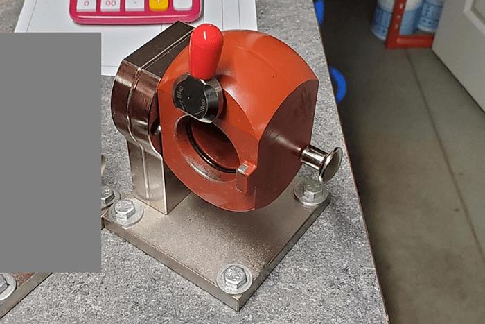 Used 2007 HAAS VF2SS Vertical CNC Mill Fourth Axis