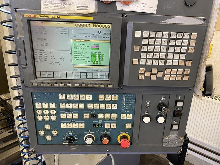 Gebraucht CNC Vertikal Bearbeitungszentrum OKK VM 7