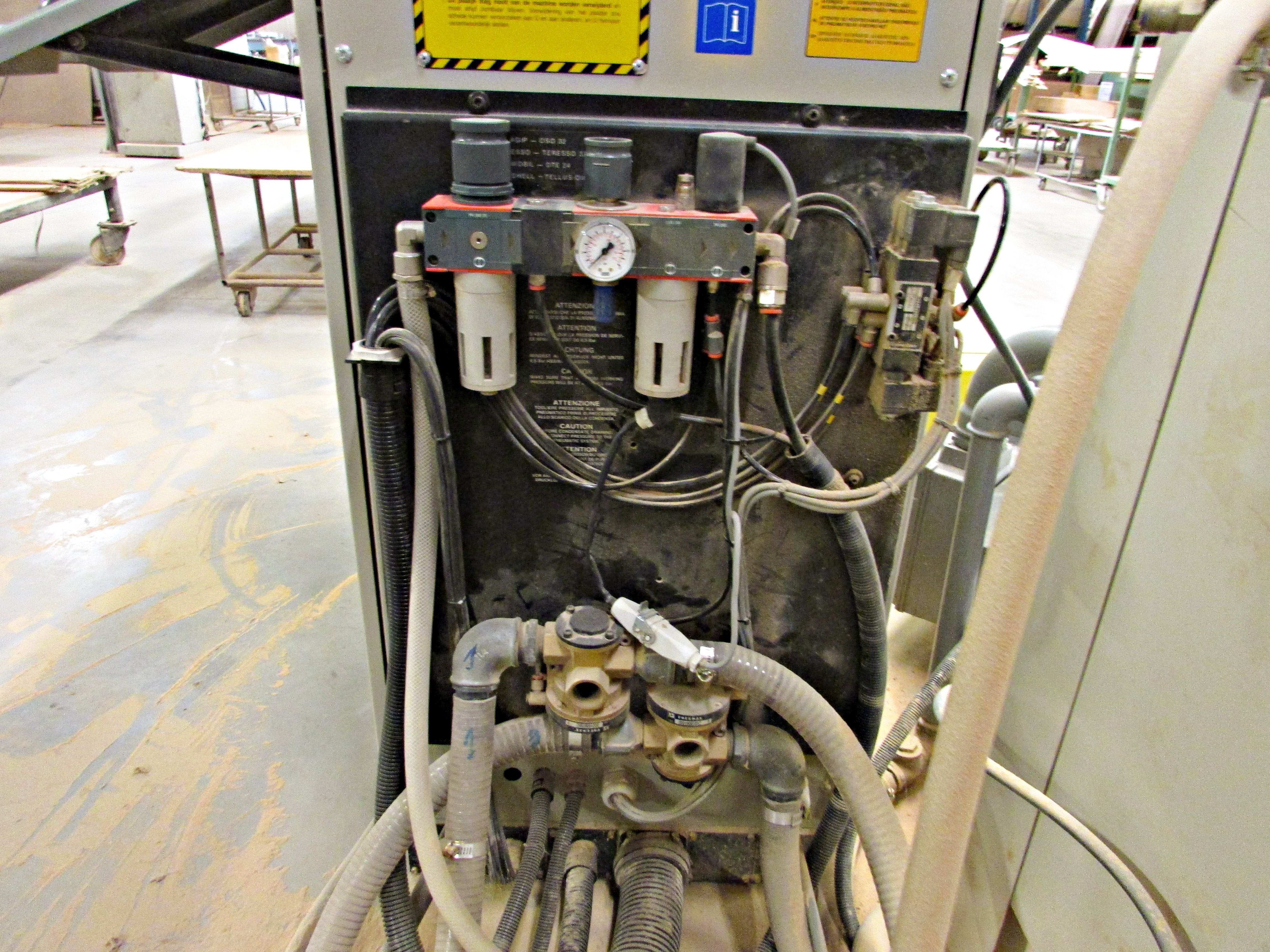 Used SCM Record 220 - 1999