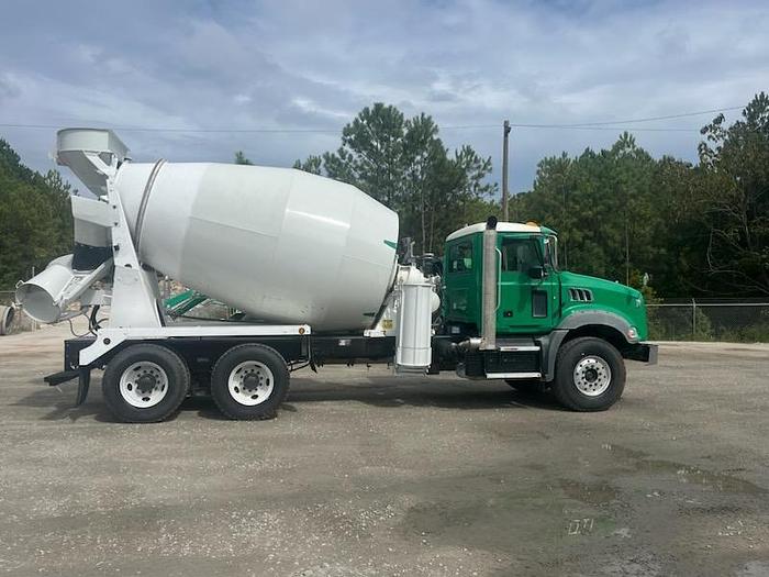 Used 2019 Mack Granite