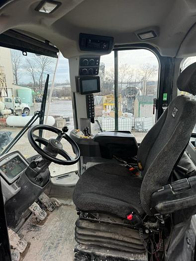 Used 2018 caterpillar 950m