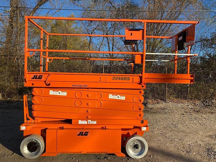 Used 2014 JLG 3248RS