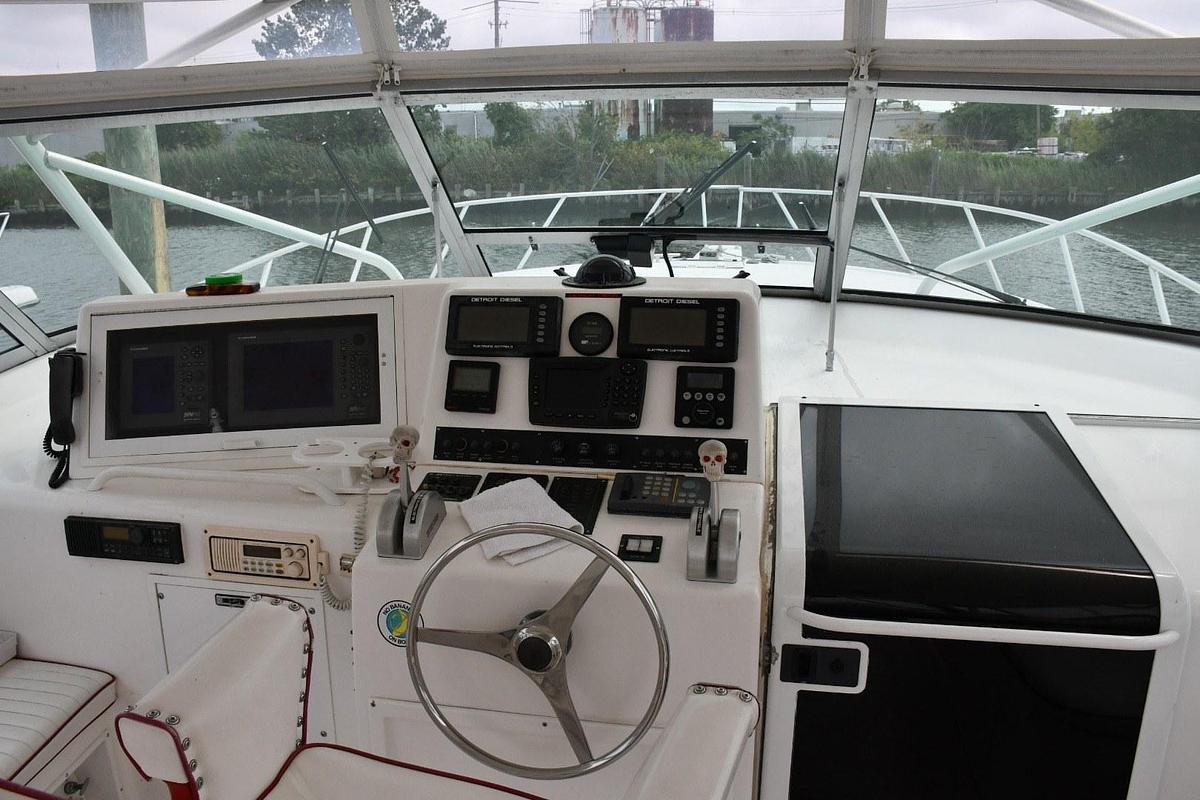 Used 1997 Viking 43 Express