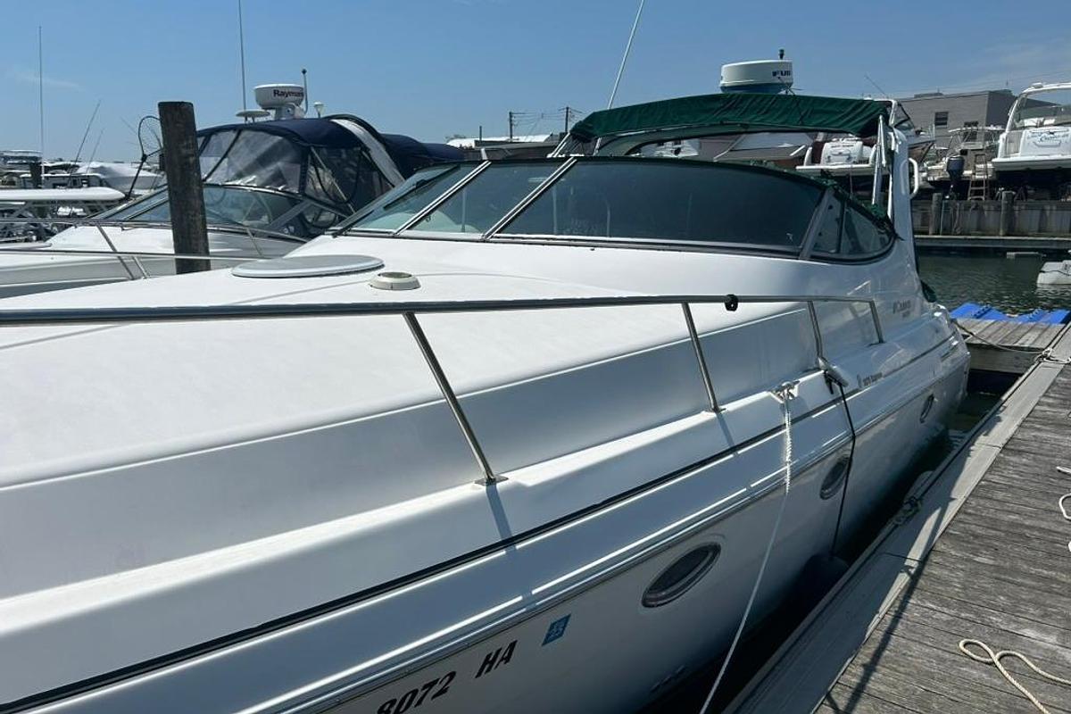 Used 2000 Cruisers Yachts 3375 Esprit