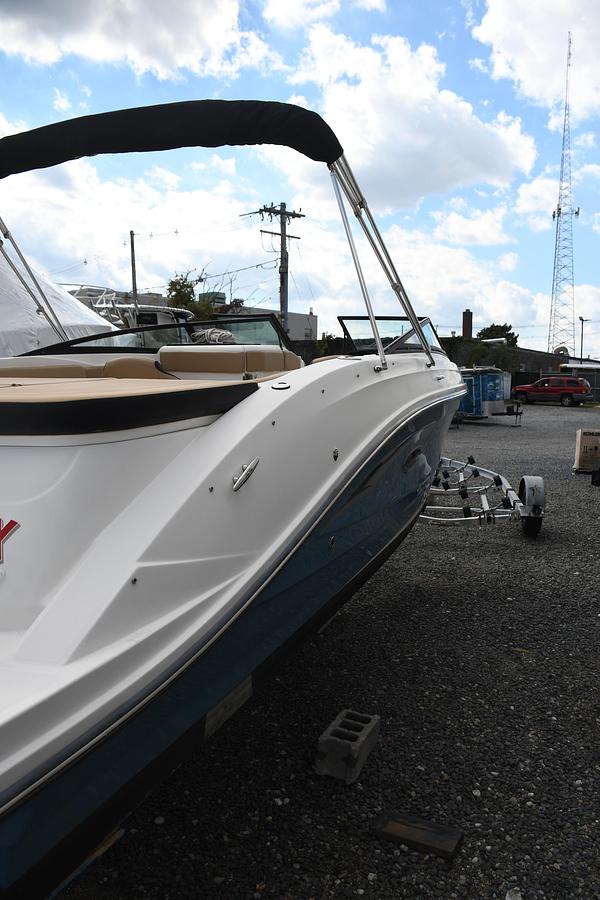 Used 2023 Sea Ray 230 SPX OB