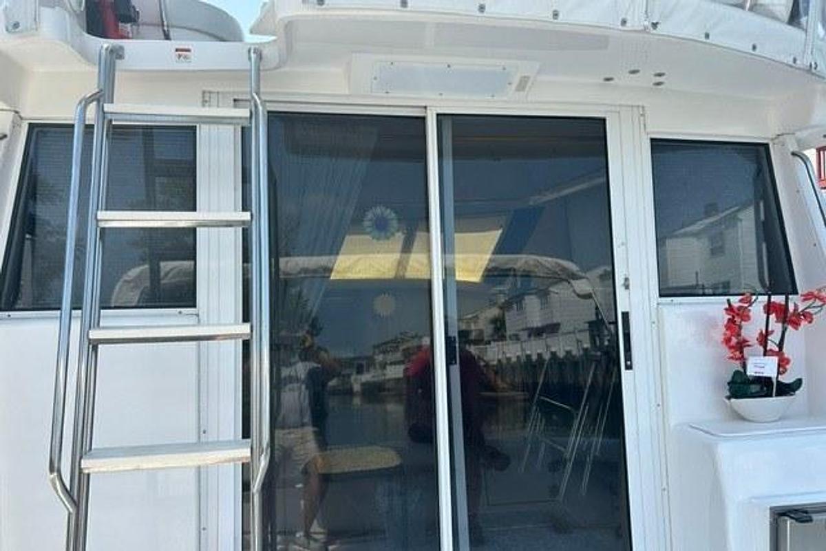 Used 1998 Silverton 37 Convertible