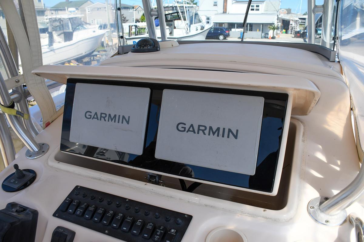 Used 2007 grady white 306 Canyon