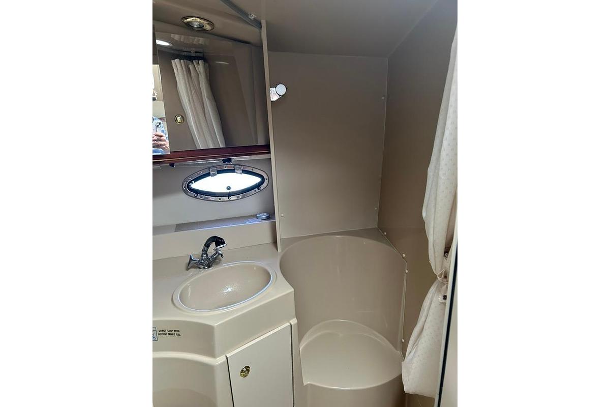 Used 2000 Cruisers Yachts 3375 Esprit