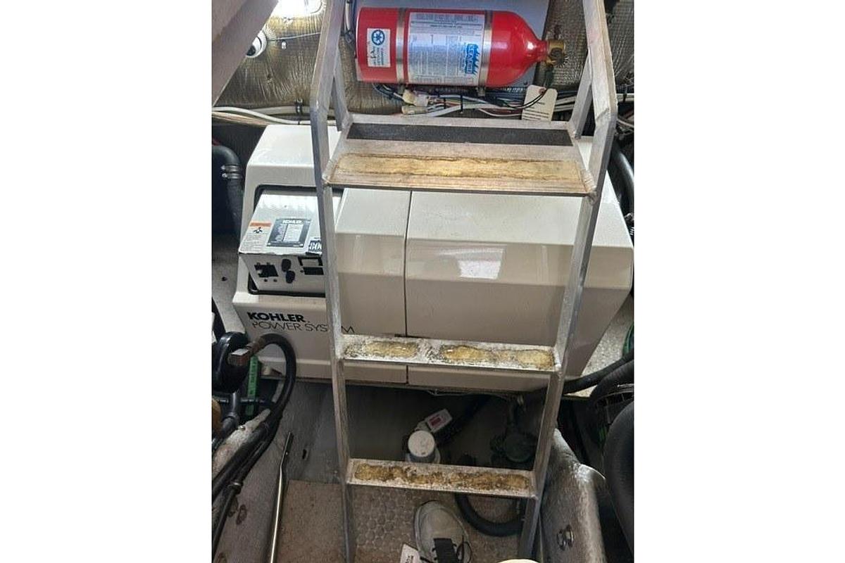 Used 1998 Silverton 37 Convertible
