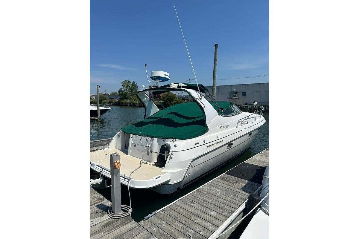 Used 2000 Cruisers Yachts 3375 Esprit