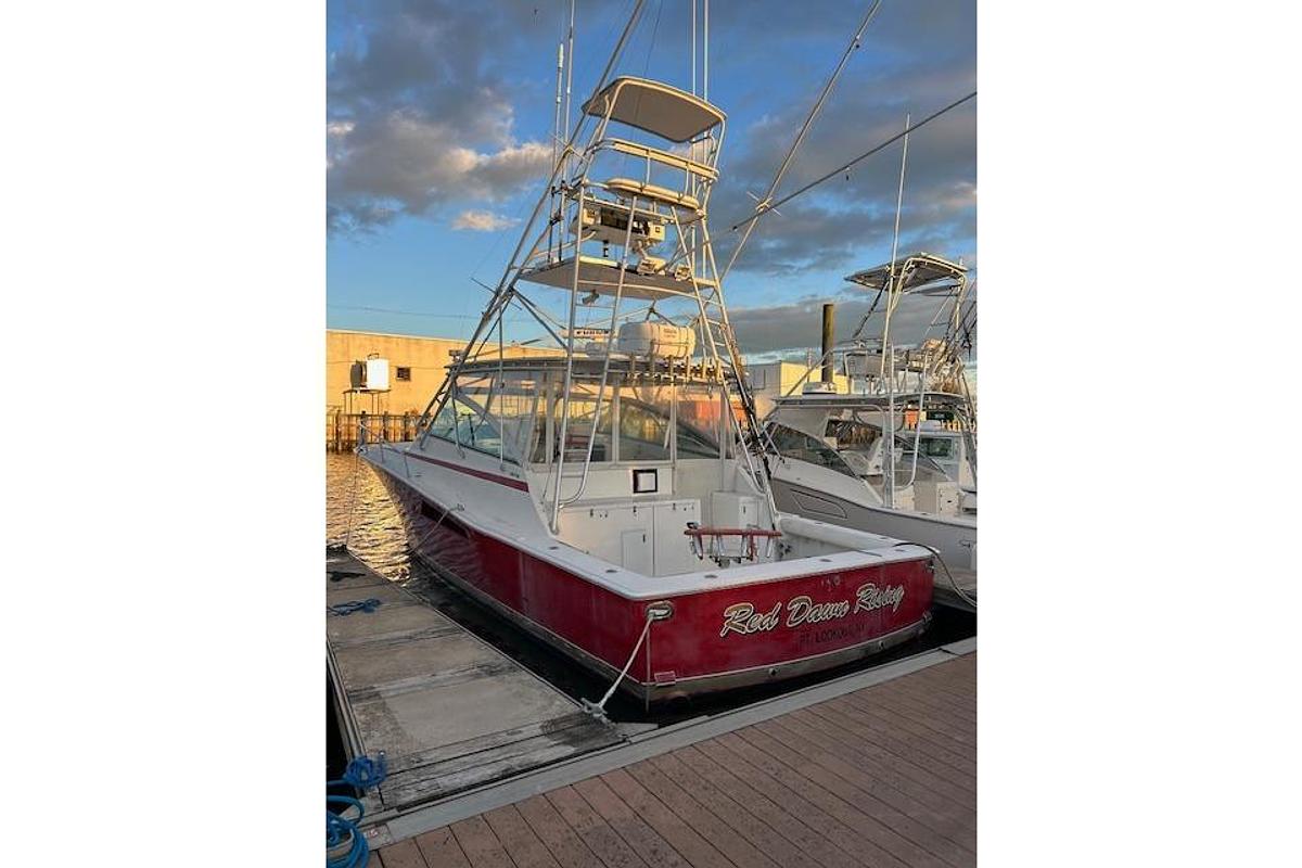 Used 1997 Viking 43 Express