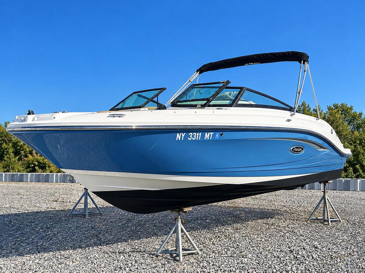 Used 2023 Sea Ray 230 SPX OB