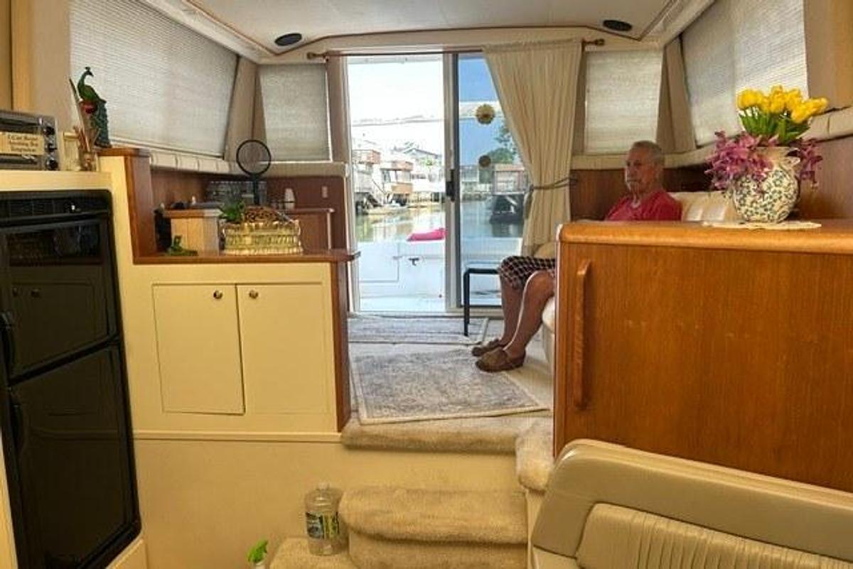 Used 1998 Silverton 37 Convertible