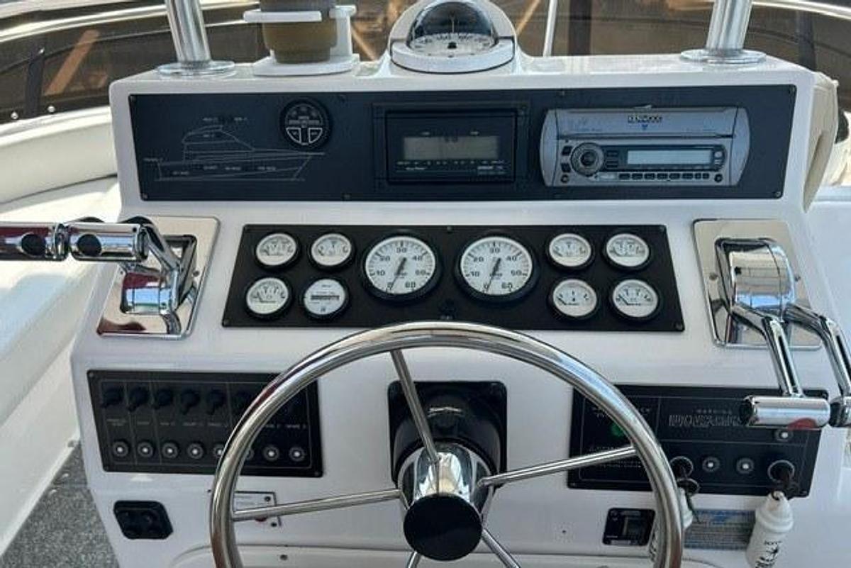 Used 1998 Silverton 37 Convertible