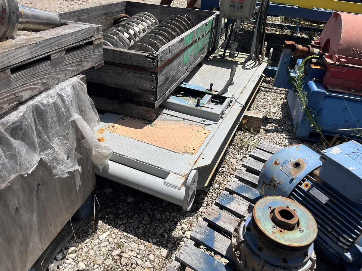 Used 3400 skid and motor sliding base