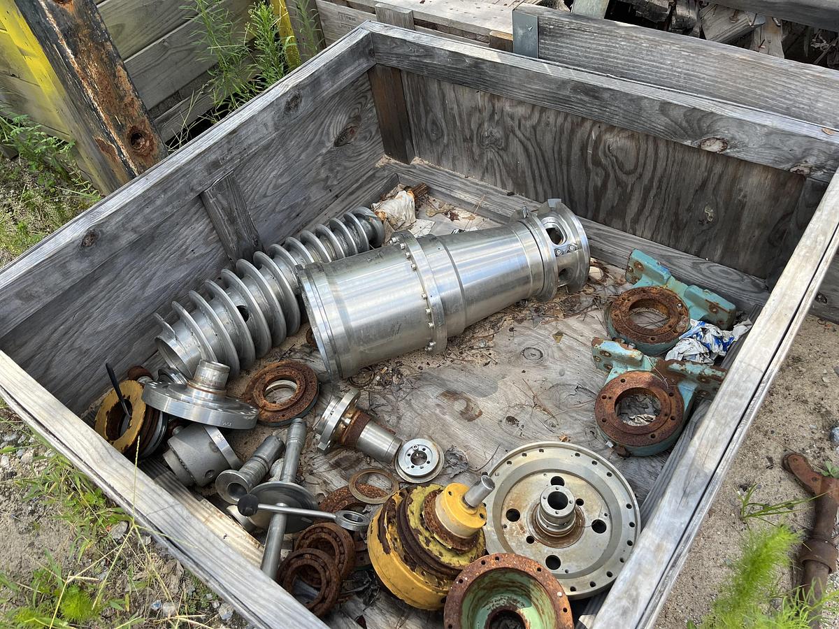 Used UE-GGO-1573
