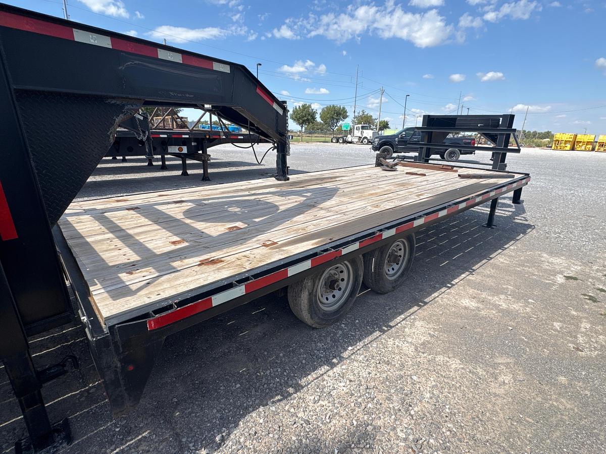 Used 2018 Texas Pride 20 Gooseneck Flatbed Trailer 14,000 lb GVWR