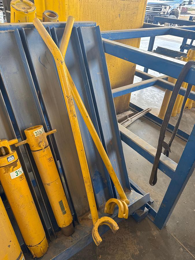 Used (13) Crossover Handling Tools / Lifting Handles
