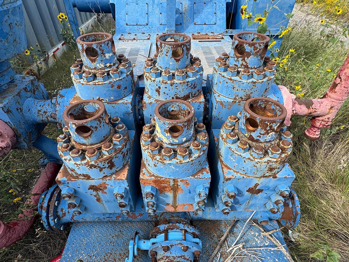 Used National Oilwell 9P-100 Triplex Mud Pump