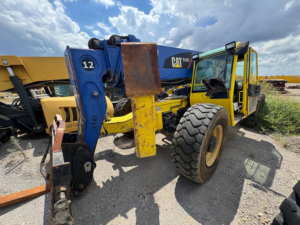Used 2011 Caterpillar TL1255 Telehandler