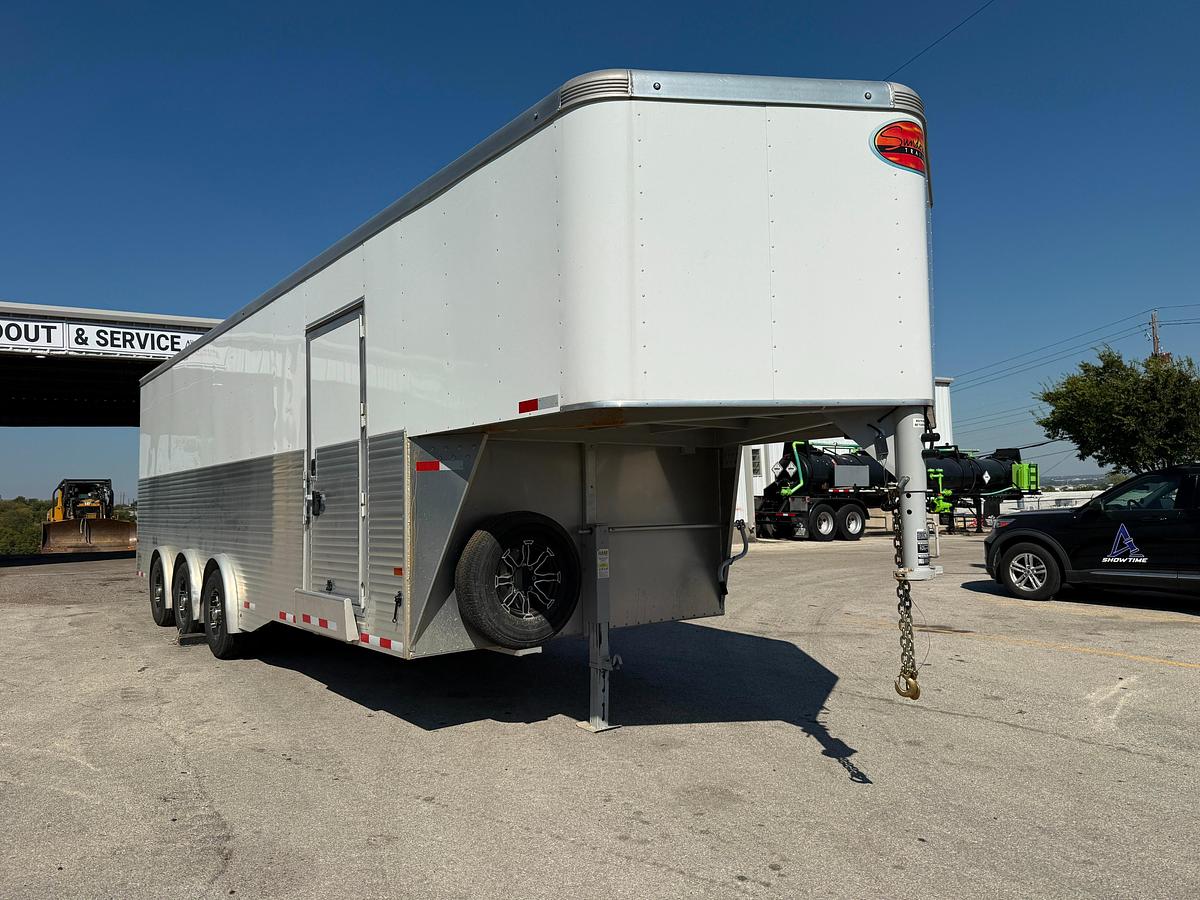 Used 2024 Sundowner Work Horse 28GN Trailer