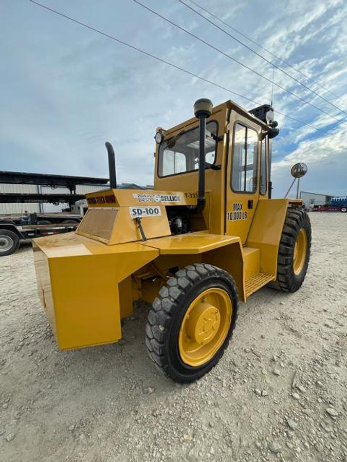 Used Sellick SD-100 10,000lbs Rough Terrain Forklift