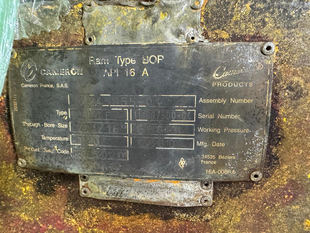 Used Cameron Type U 7 1/16'' x 15m Double Hydraulic BOP Body