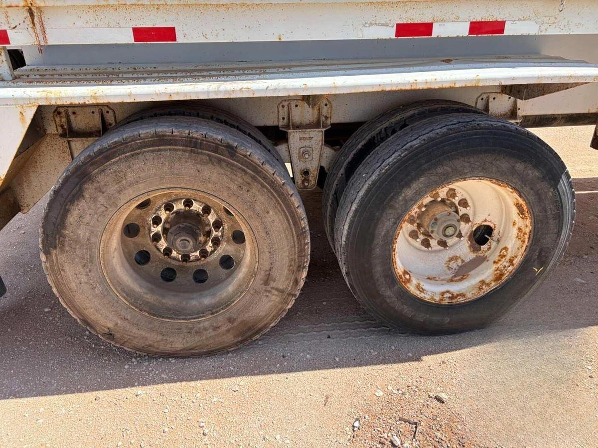 Used 2012 Overland Tank 10,000GAL 3-Compartment Acid Transport Trailer