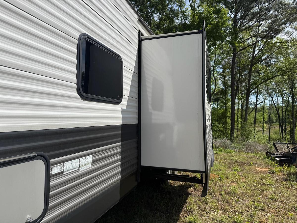 Used 2022 Jayco Jay Flight Travel Trailer