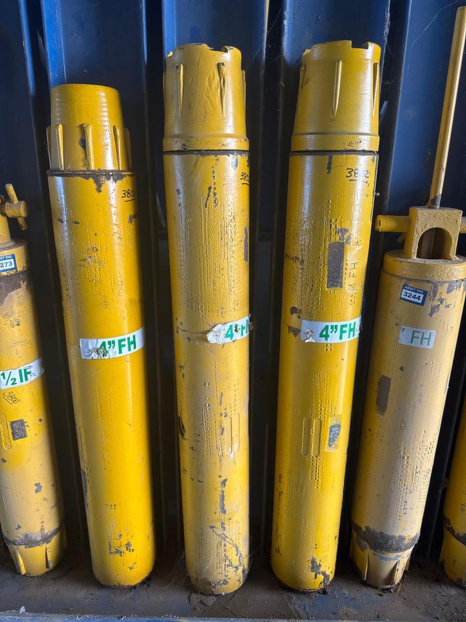 Used (8) Hydraulic Cylinder / Actuator  4'' FH Connection