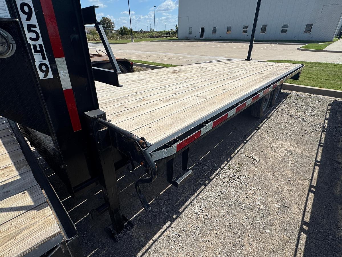 Used 2018 Texas Pride 20 Gooseneck Flatbed Trailer 14,000 lb GVWR