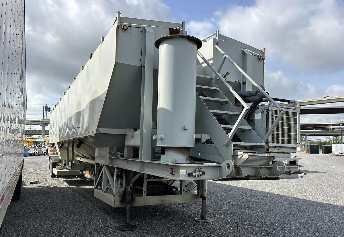 Used 2011 Appco FS-40 Bulk Sand Storage Trailer