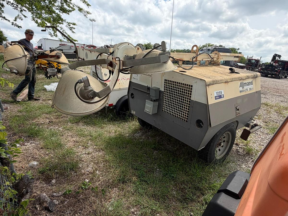 Used Allmand Maxi-Lite Light Tower