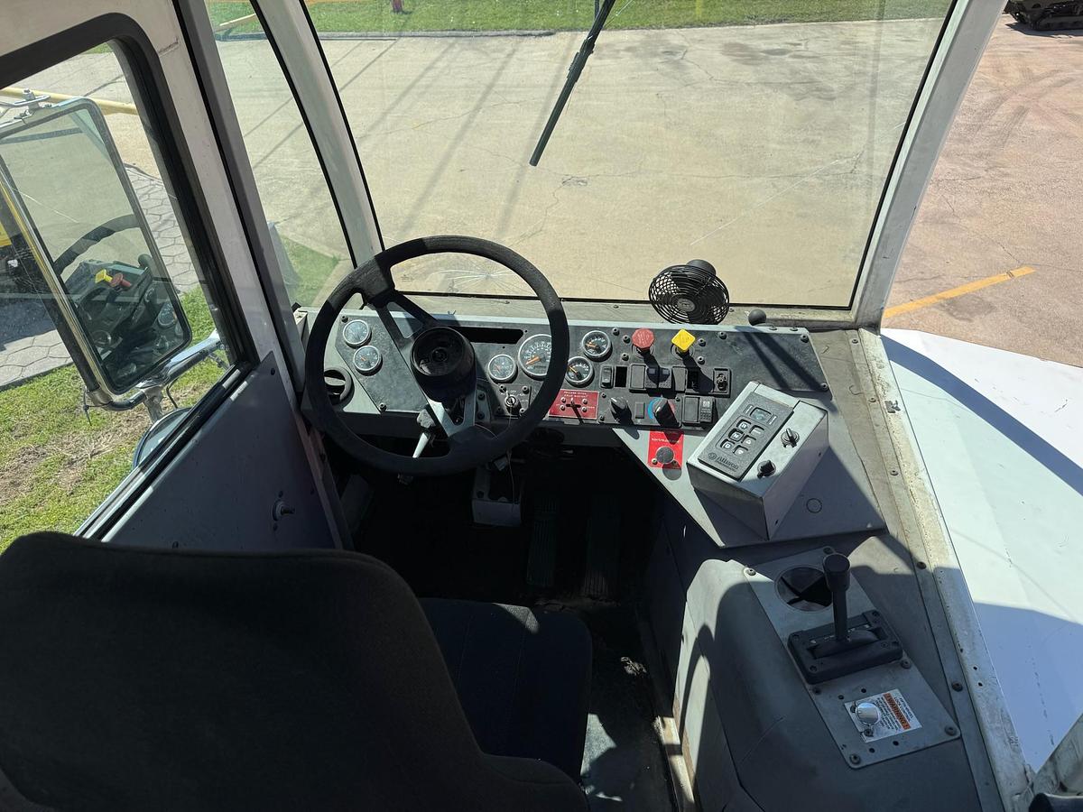 Used 2019 Autocar 4x2 Spotter Truck