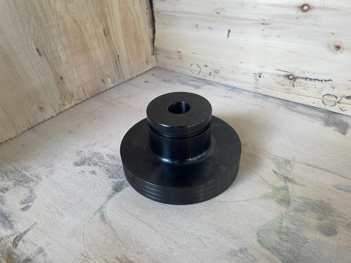 Used (130) Piston Hubs Ser B 6" 1" Bore (UNUSED)