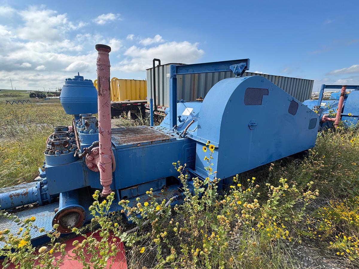 Used National Oilwell 9P-100 Triplex Mud Pump