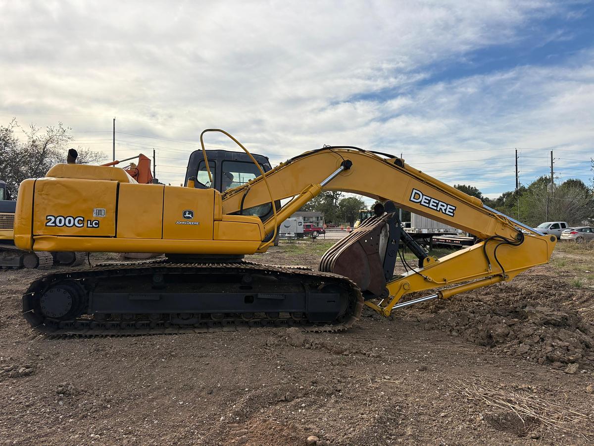 Used 2005 John Deere 200LC Excavator