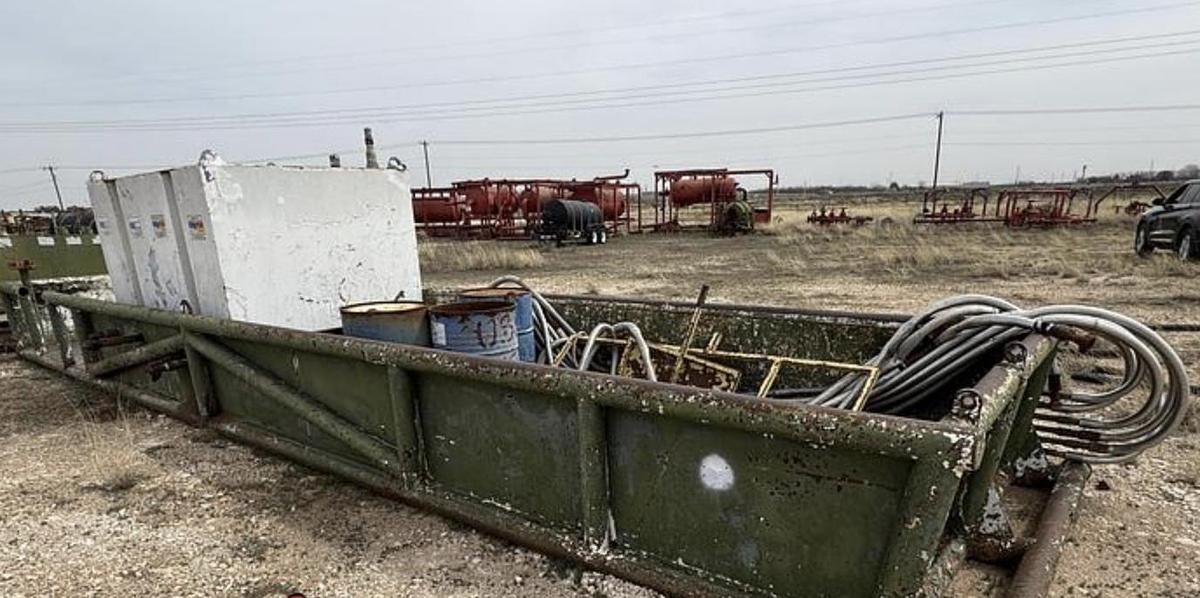 Used Junk Box,36' x 8'