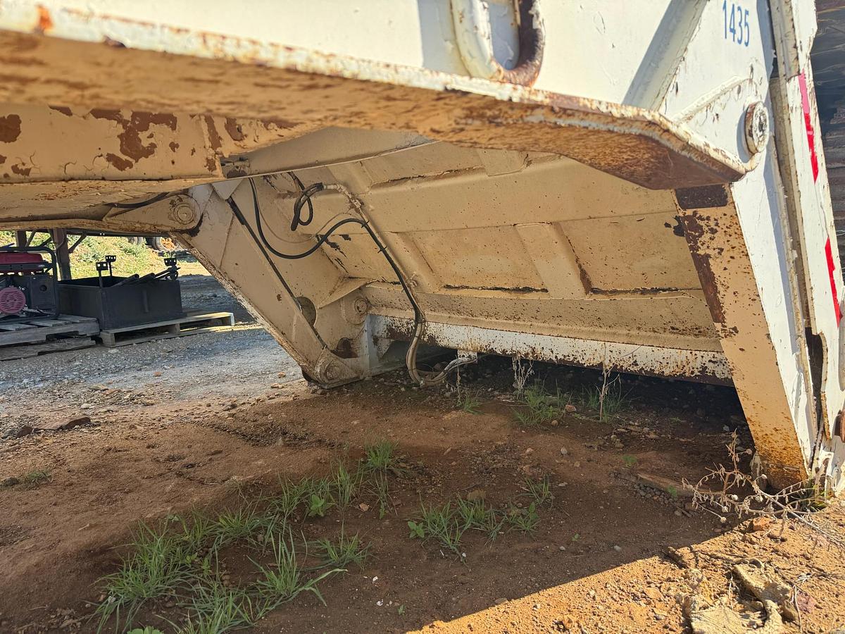 Used 1979 Gooseneck Lowboy Trailer