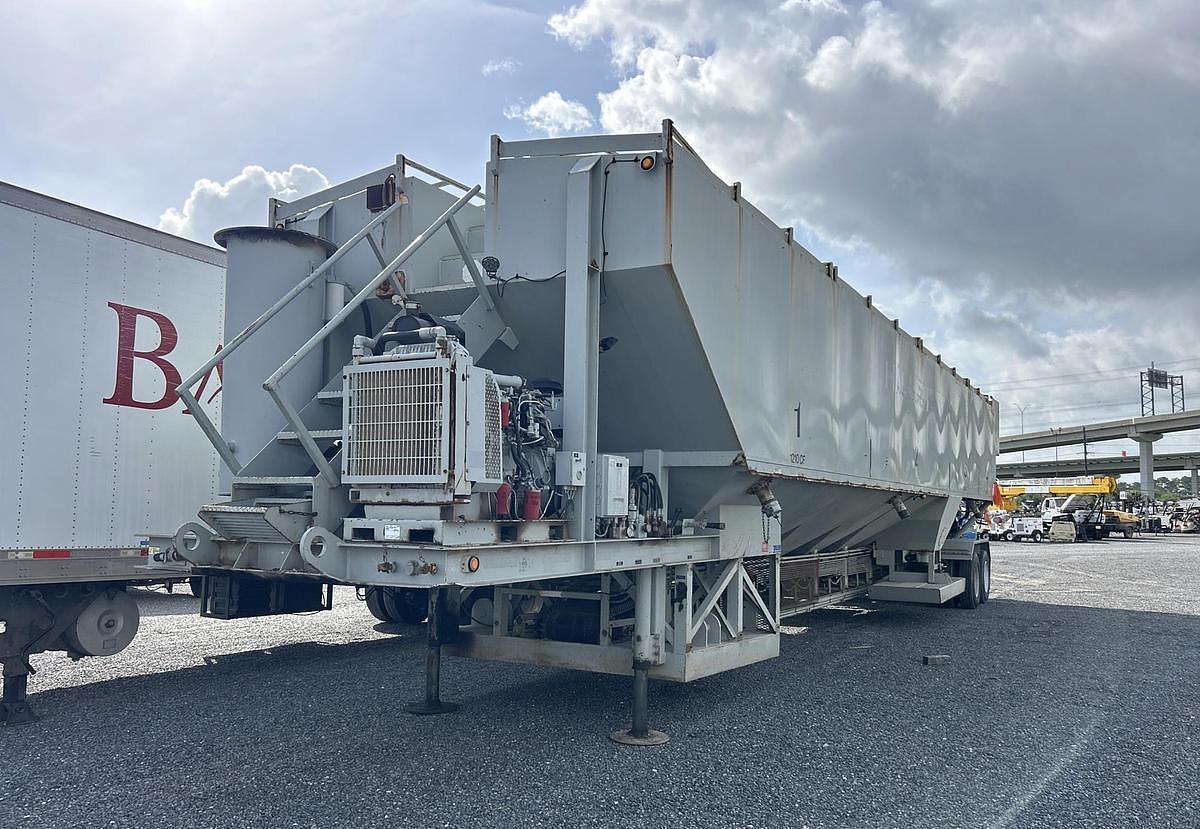 Used 2011 Appco FS-40 Bulk Sand Storage Trailer
