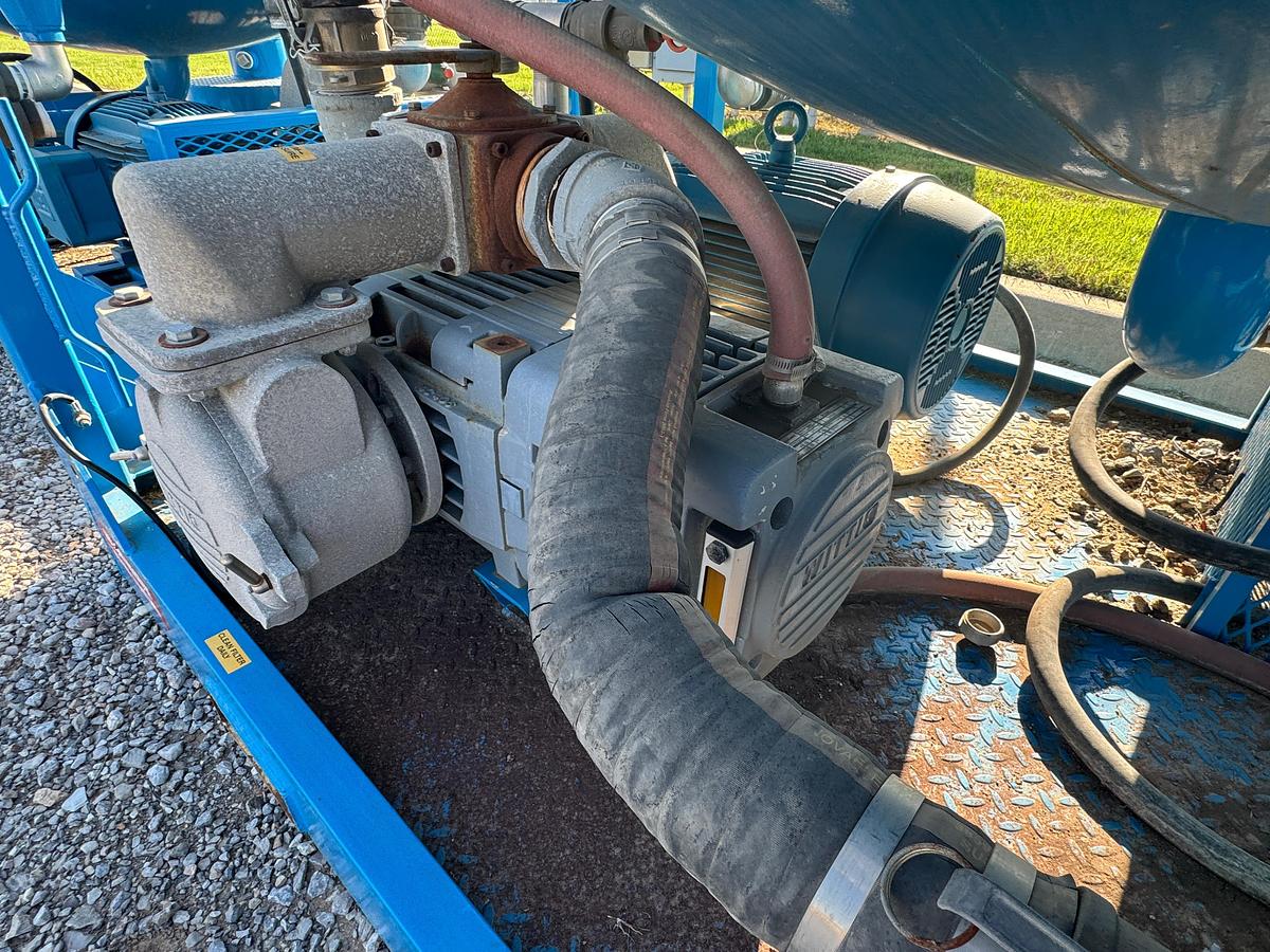Used Triton / Great Plains Vacuum Tank System