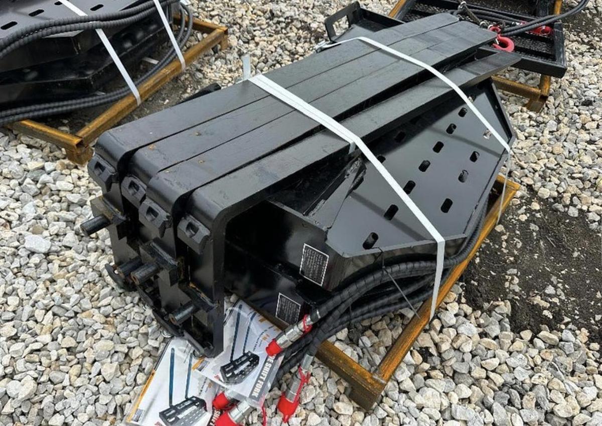 Used 2026 GIYI GY-SF60 60in Side Shift Fork Skid Steer Attachment (UNUSED)