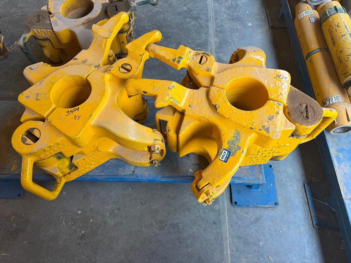 Used (2) APT MGG 3 1/2'' 250-Ton BN DP Elevators