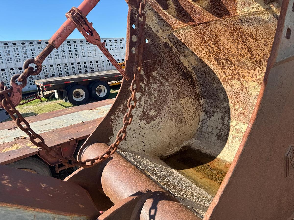 Used VOLVO Excavator