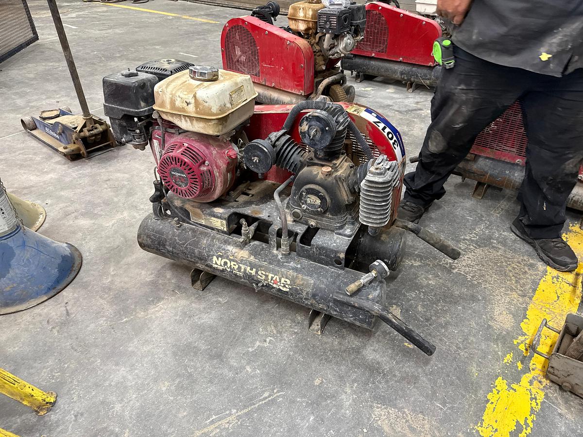 Used North Star 8 Gallon Air Compressor
