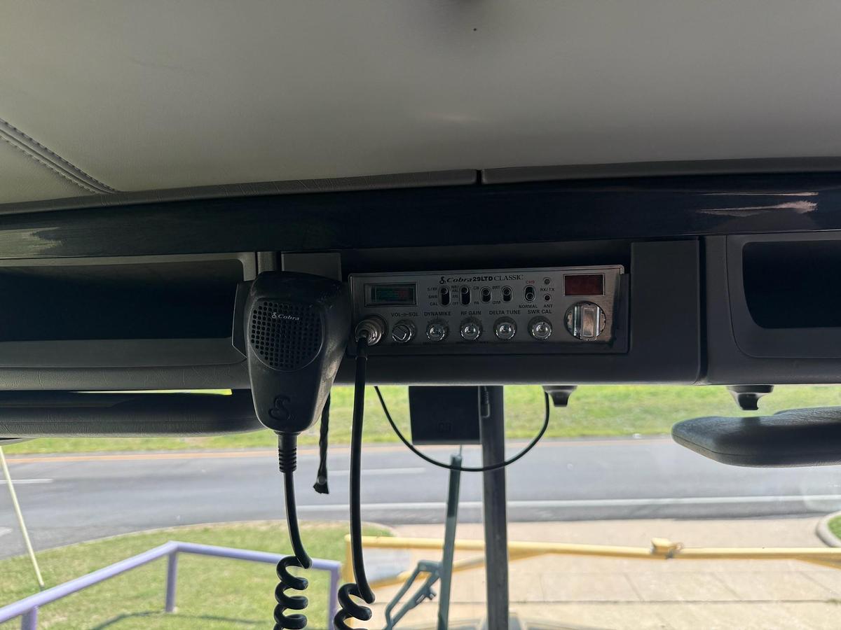 Used 2007 Kenworth T800 6x4 Sleeper Truck Tractor