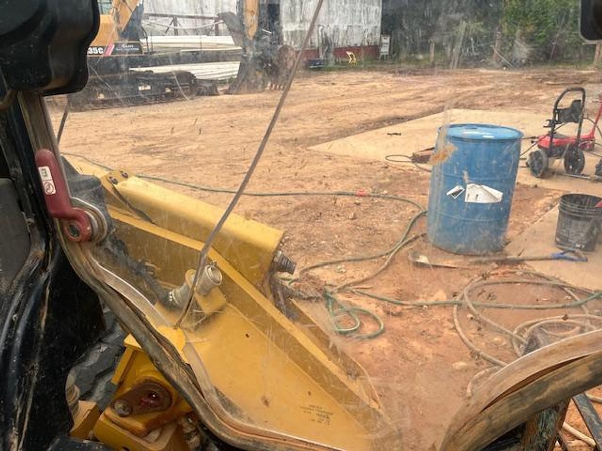 Used 2023 CAT 299D3 Skid Steer